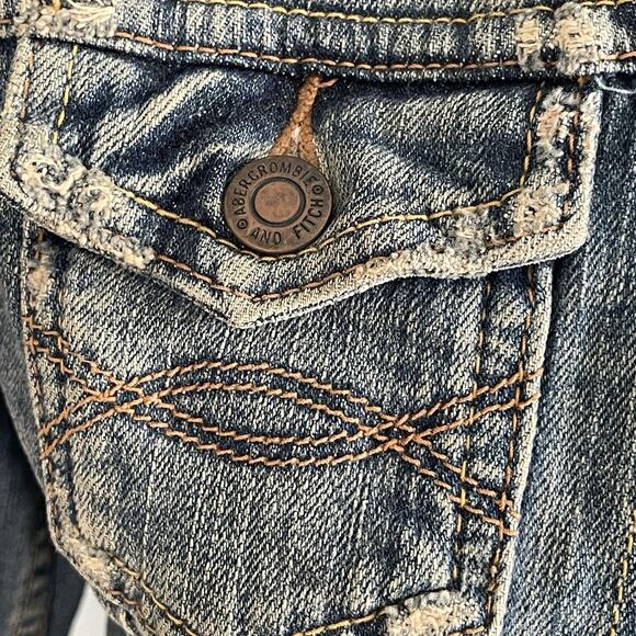Abercrombie Fitch Trucker Jacket Mediym Blue Denim Jean Distressed Y2K Grunge M - Picture 4 of 15